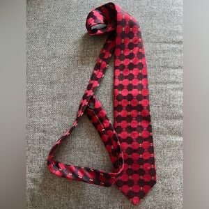 La Vita Di Moda 100% Silk Necktie Red Black & Gold Geometric Made in Italy